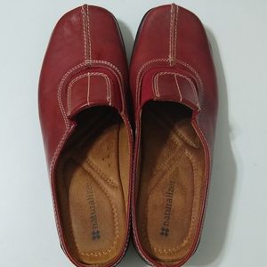 Naturalizer Women Slip on loafer